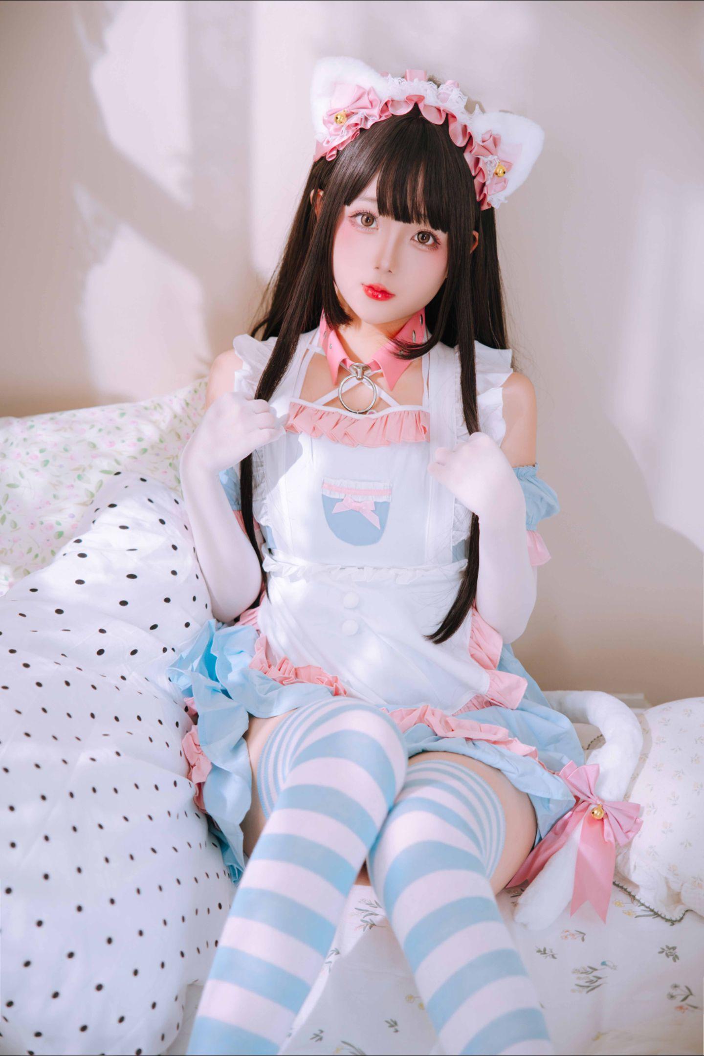 喜欢吗？特意为你穿的女仆装