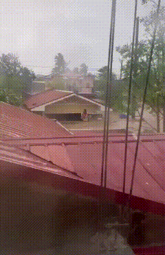 菲律宾正在被双台风肆虐，好多房屋都坐滩了！

菲律宾自己家的救援也是够可以的，想