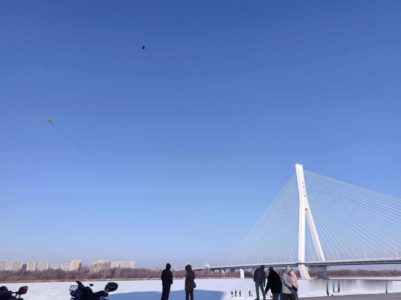 年轻的时候为了家庭和孩子放弃了很多自己的爱好和空间，到了老年终于可以为了自己放松