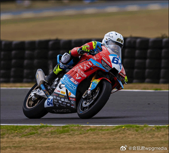 张雪称希望少死点人，再回应禁止新手购买冠军战车近日，张雪机车在世界顶级赛事WSB