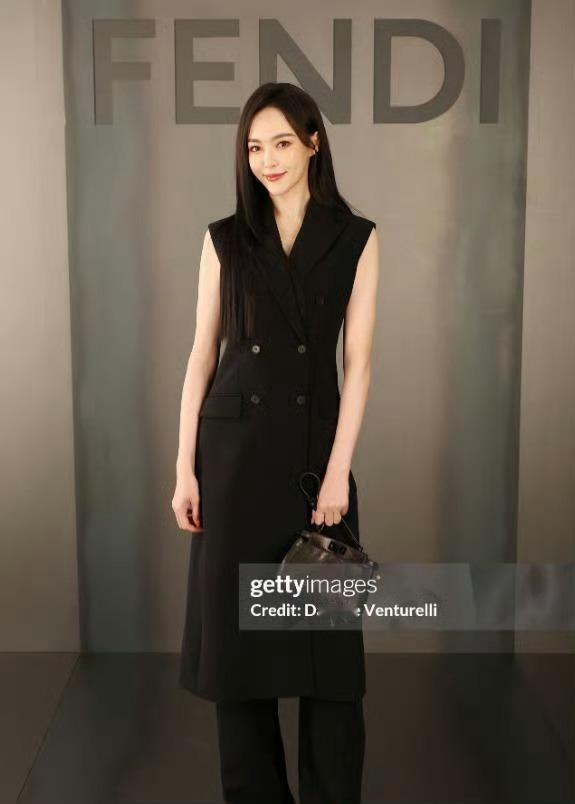 唐嫣Fendi大秀位置唐嫣Fendi大秀位置来了！！太优秀了 