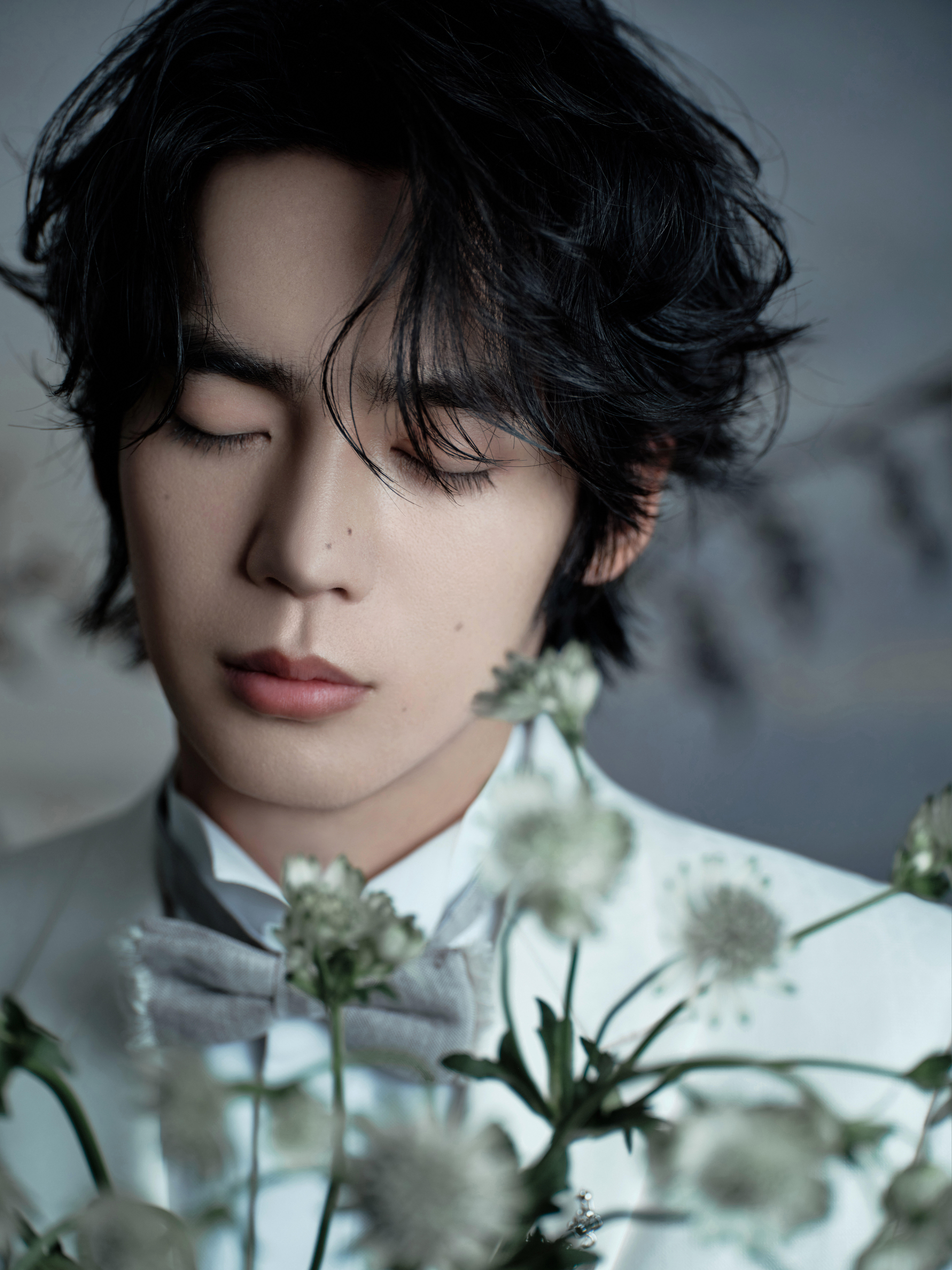  原来真的有人把情绪唱成诗！于适在《听谁在唱歌》中，从大凉山到呼伦贝尔，用歌声记