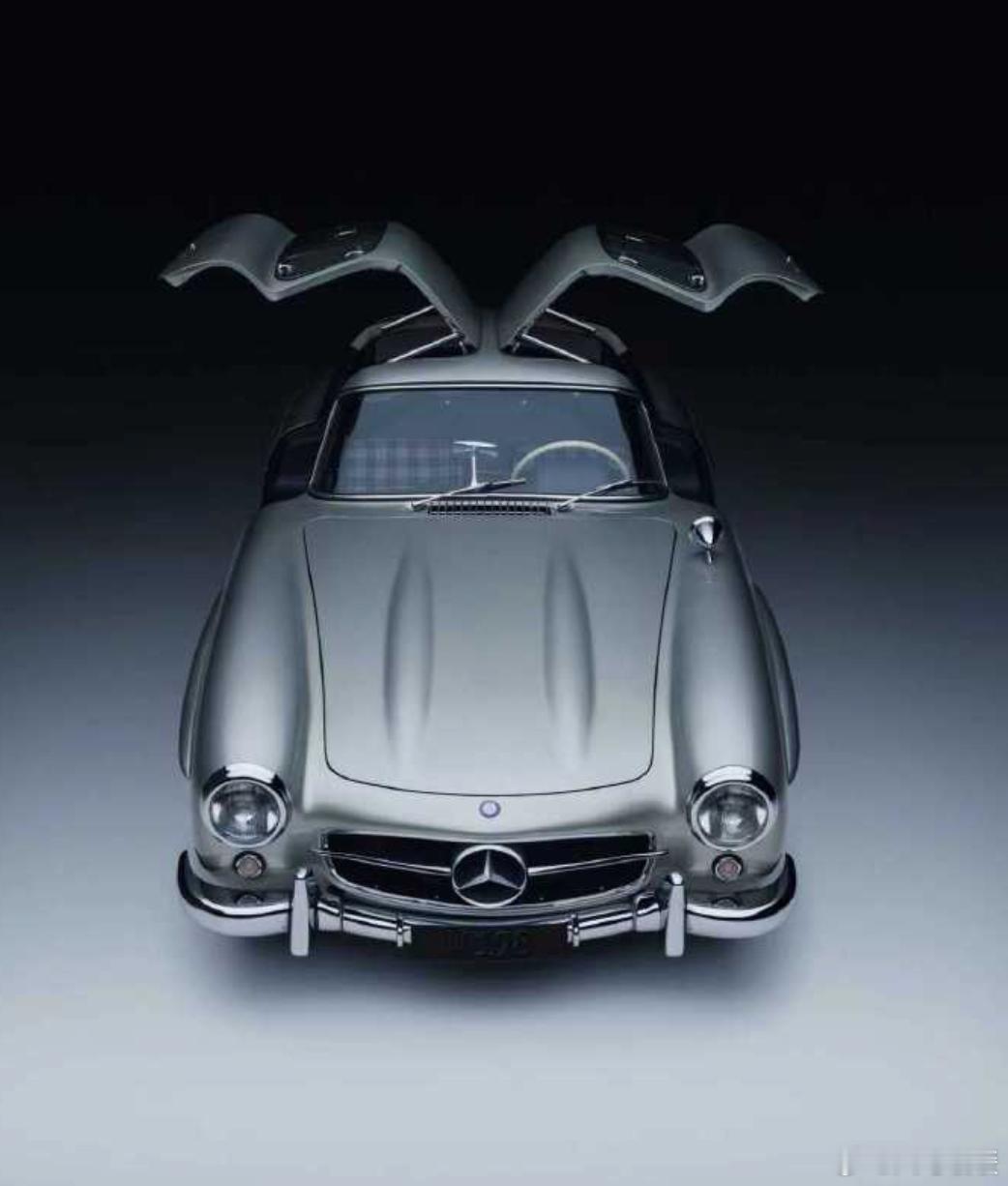 跨越140年的热爱刷到奔驰都140年了，真有点感慨，奔驰从1886年就发明汽车，