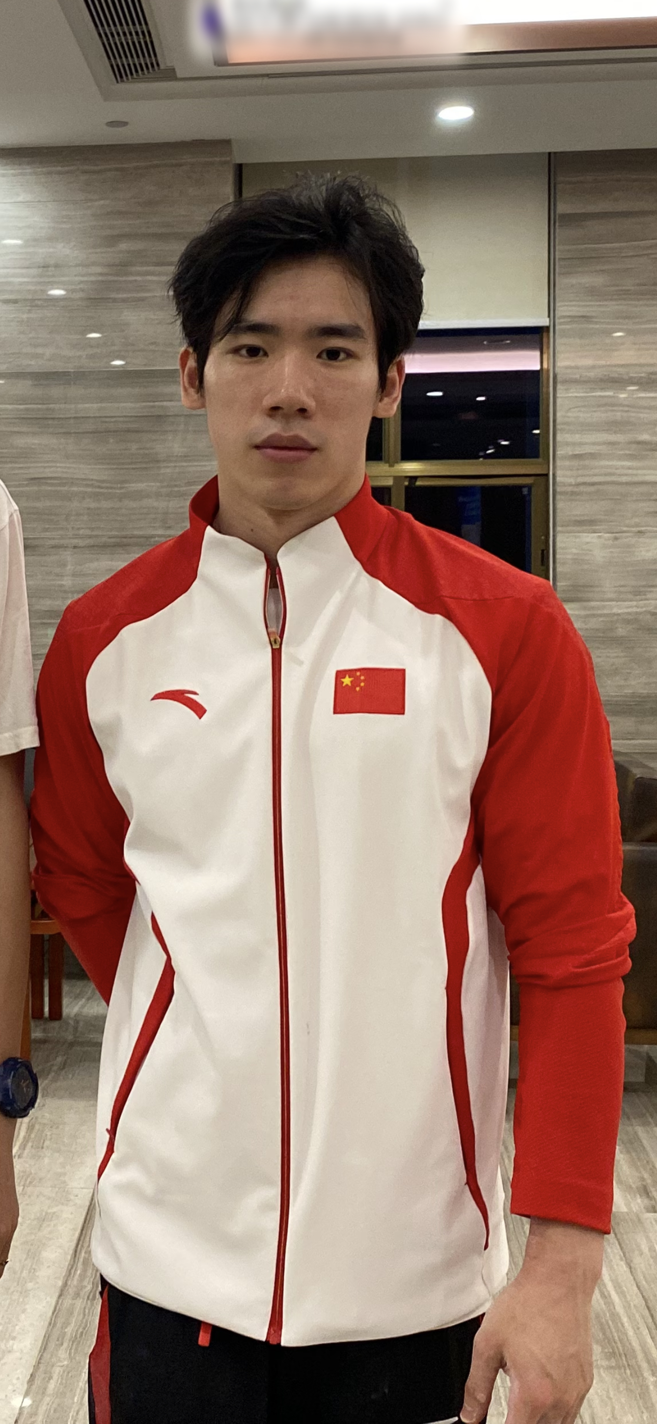 淡淡的素素的帅帅的…… 