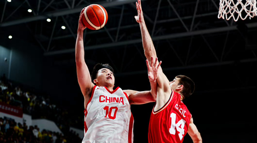NCAA球员王俊杰确实强上场26分钟得到18分14篮板2助攻1抢断这么一看NBA