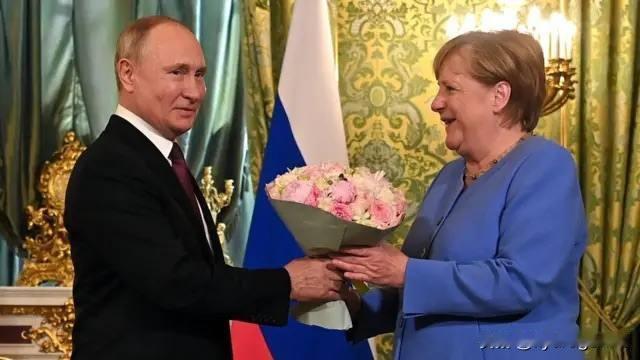 😁🇷🇺🇺🇦🇩🇪 默克尔拒绝在俄乌谈判中担任调解人 —— Polit