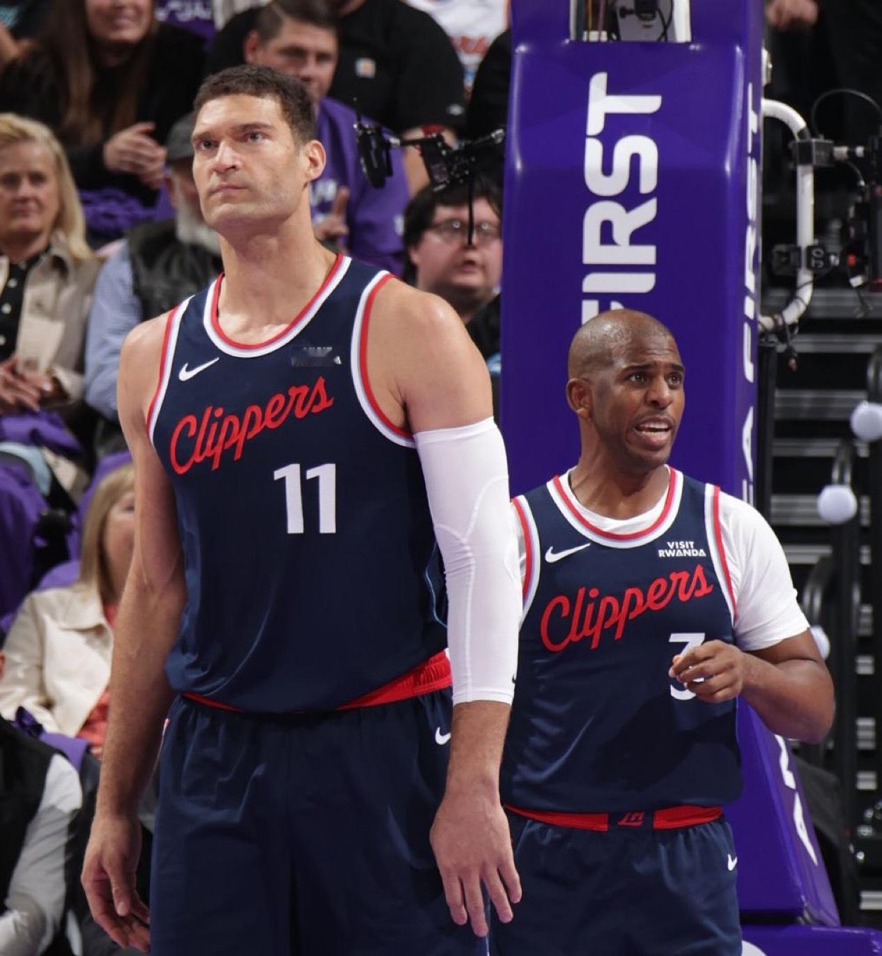 NBA记者拉蒙纳报道，保罗曾试图让洛佩兹帮助他争取重返快船队的机会。“接近晚上1