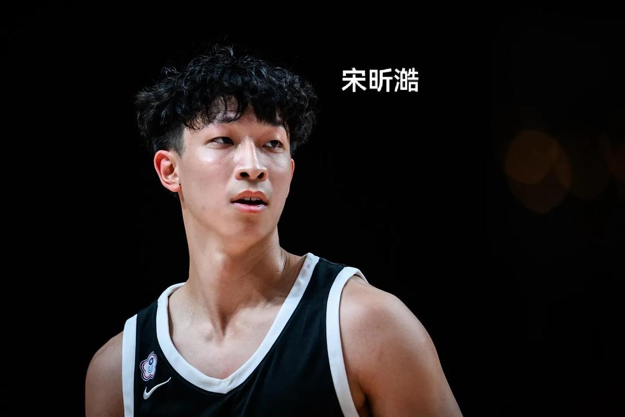 广州龙狮男篮新赛季有新的动作，换取状元签，目标中国台北宋昕澔！
     广州龙