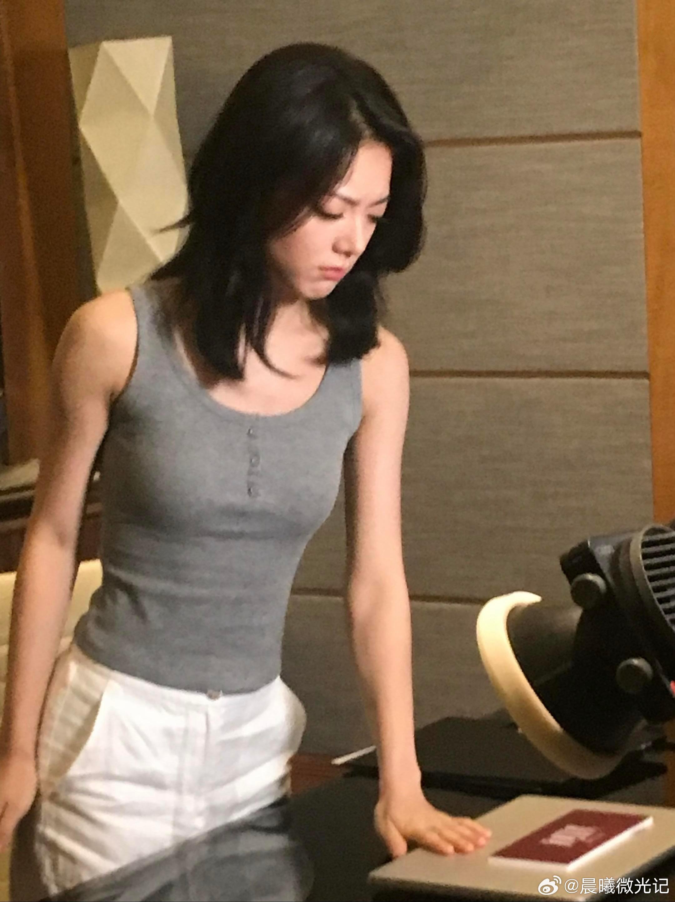 赵今麦白冰新剧师徒开撕电视剧无可替代 不卑不亢，沉着应对，反手一击即中。徐迟这种