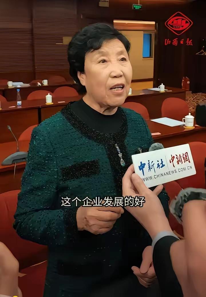 农业学大寨看郭凤莲给大寨人多少零花钱

郭凤莲说不管我们挣多少钱一定拿出一笔钱一