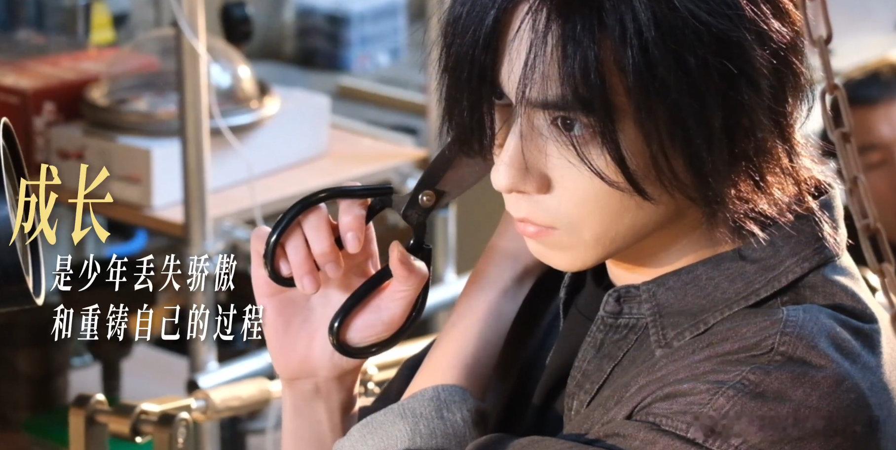 谁的青春白月光回来了！胡一天《天才女友》江逾白颜值依旧能打，学长感拉满，现偶统治