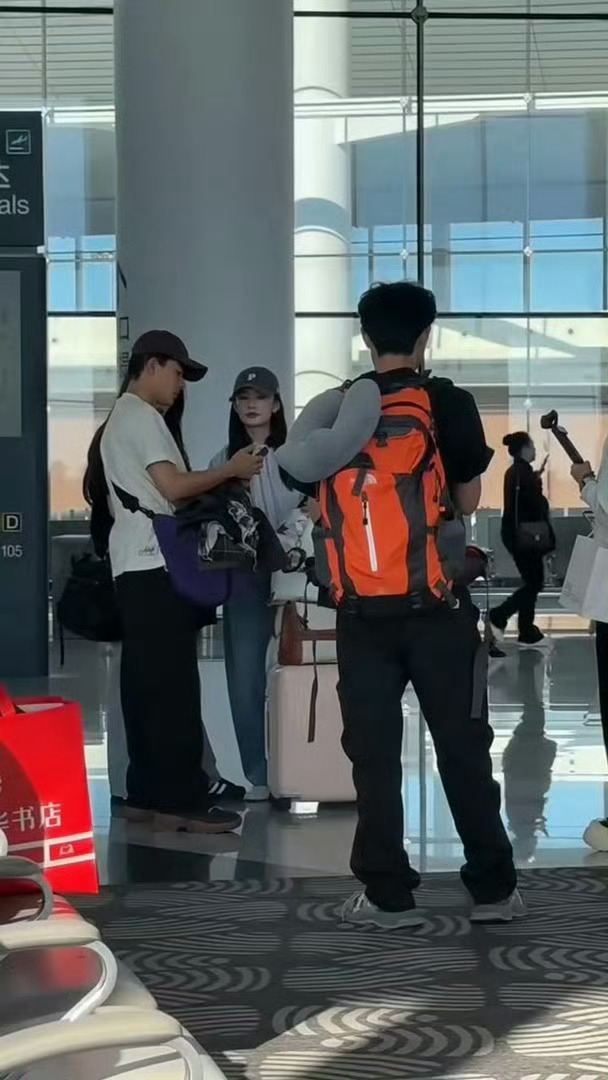🥭李超团队全新运气游戏旅行真人秀«今天谁买单»正式开录，«花少7»李沁、马思纯
