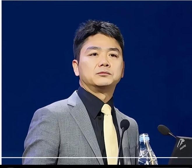 别再说你压力大了
你看看人家刘强东的抗压能力怎么样！

京东的市值三千亿，在所有