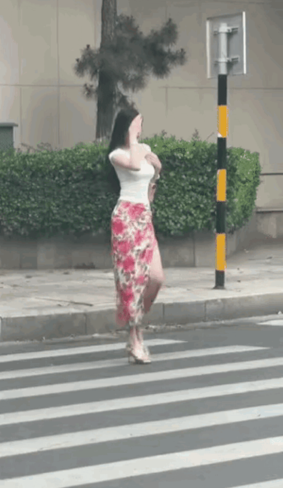 欲盖弥彰，还不如大大方方的更美。