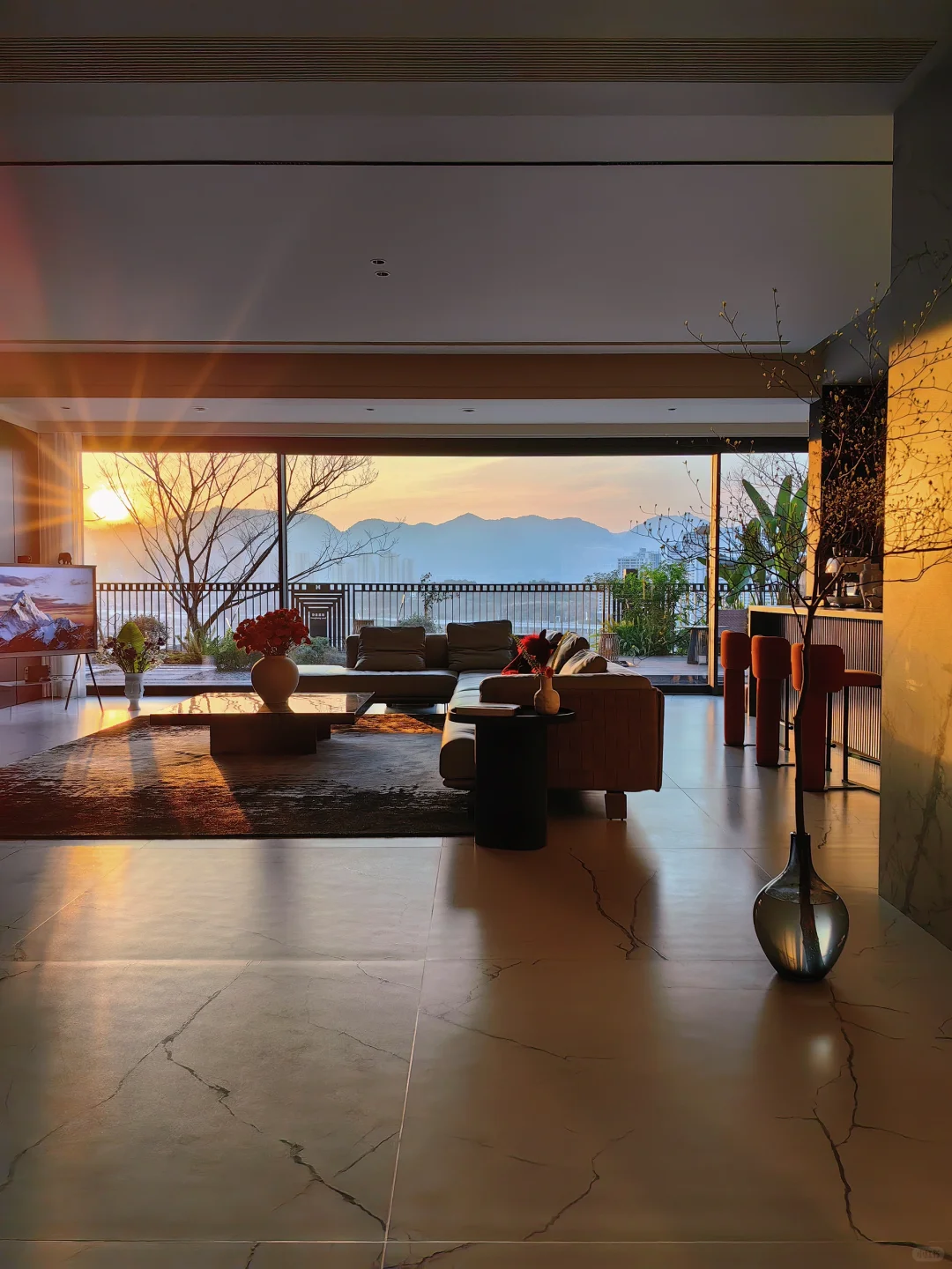 感谢邻居把一楼留给我🥰