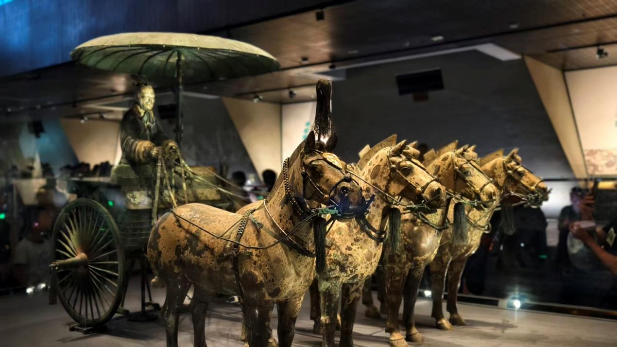 如果你听说过秦始皇陵，你很可能听说过兵马俑。但很少有人知道，在秦陵的地下，还埋藏