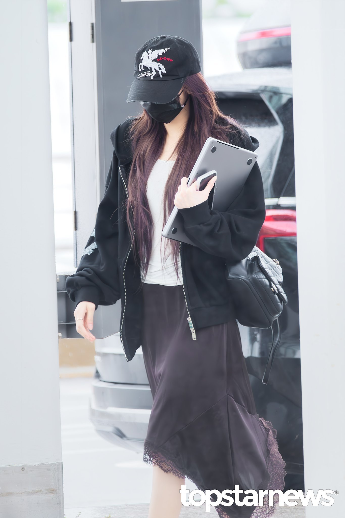 ive五团颜一 🌷ive五团一❤️ive 260822【新闻图】ICN机场出境