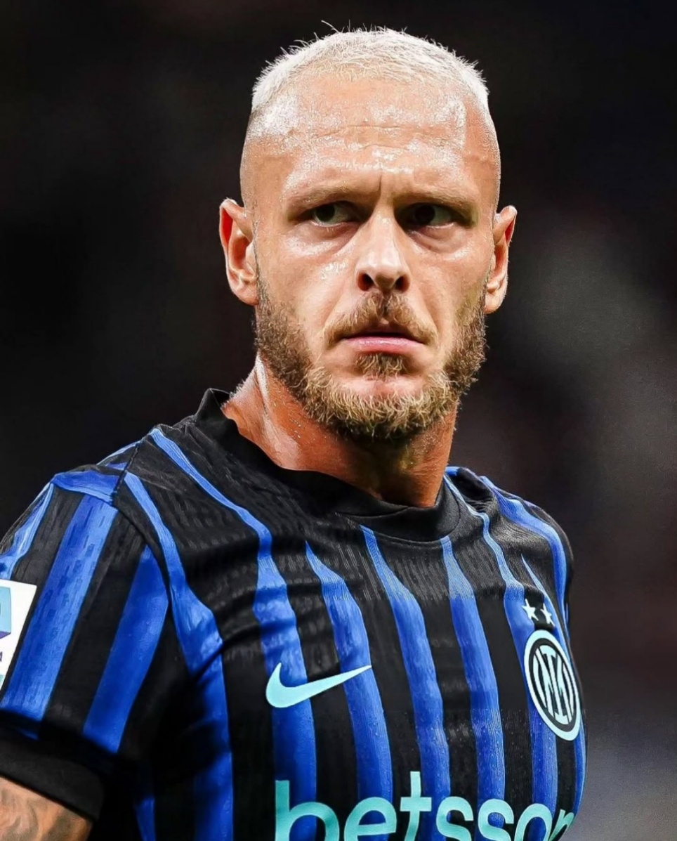 米兰体育报：国际米兰明天前往沙特，迪马尔科和图拉姆将会以主力球员身份踢意大利超级