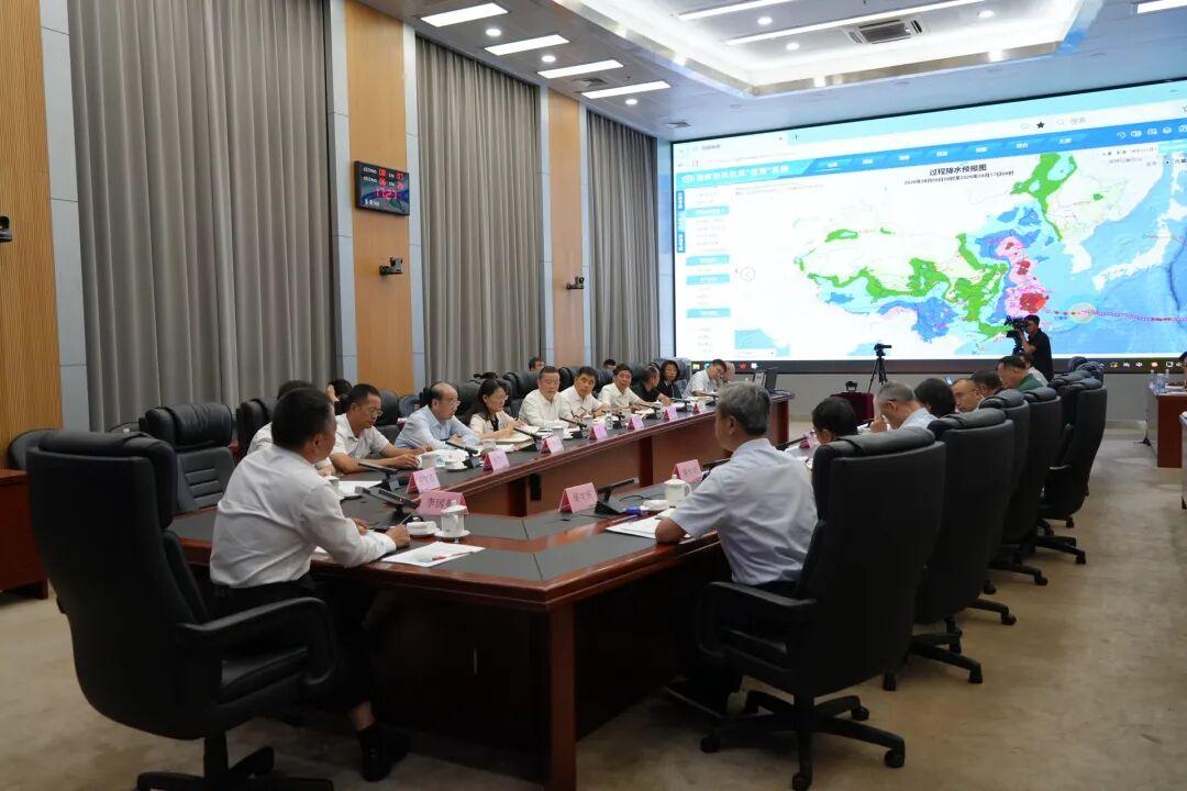 全球气候变化和安全事件。研判分析会上 : “要认识到‘白海豚’是今年以来（预计登