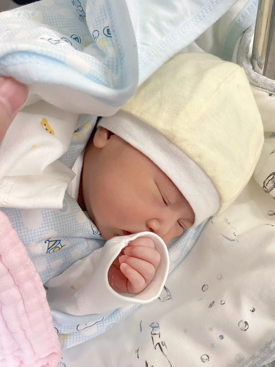 已生！是双眼皮女鹅！分享一下我的待产清单🧾