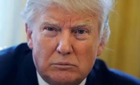 中国敢不敢登船查美国运往台湾的军火，美国在赌中国不敢。如果我国真敢查美国运往台湾