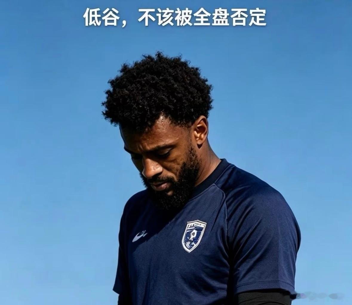 他加盟了智利豪门科洛科洛后，12场比赛只首发3次，出场时间连合同里自动续约要求的