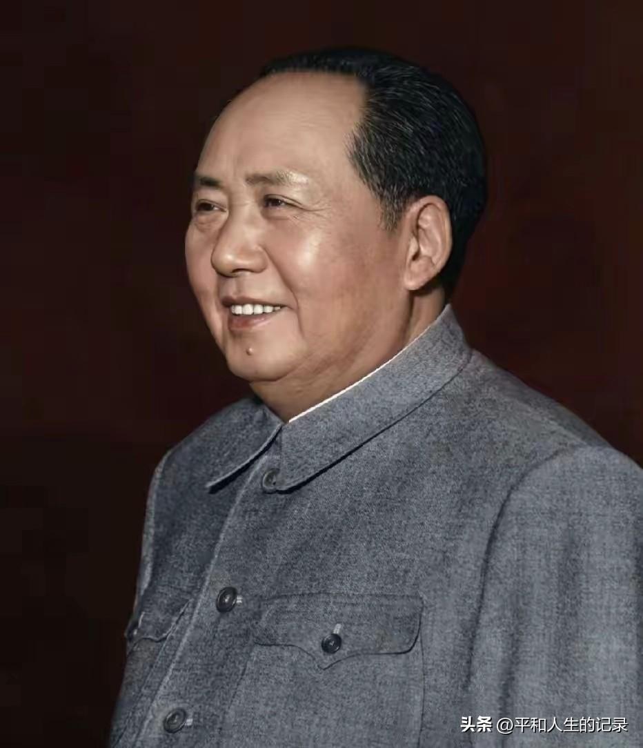 毛泽东身边机要秘书（区分：机要秘书、政治秘书、日常秘书、生活秘书，岗位分工不同，
