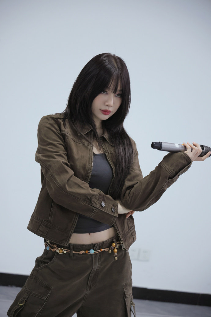 徐梦洁四月乘风而行徐梦洁四月行程图 徐梦洁四月行程图来啦~四月，乘风而行~小彩虹