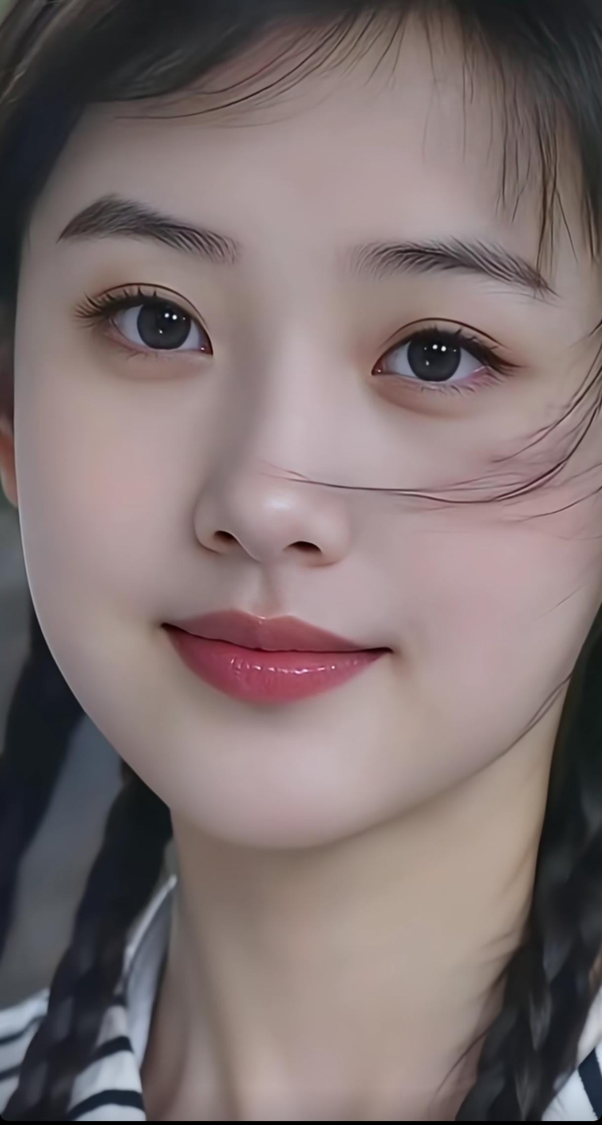 甜美少女心，温柔微笑，元气满满的一天！🌸💖分享清新美照 阳光少女照 甜美微笑
