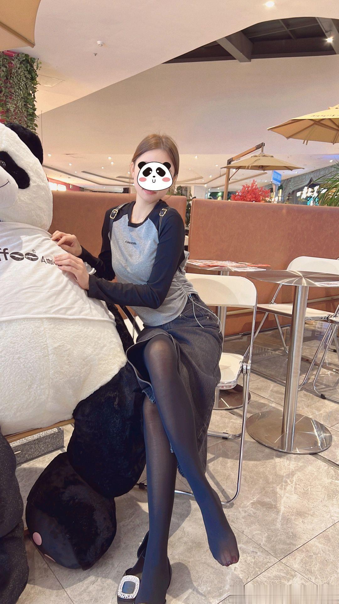 抱个胖熊猫 ​​​