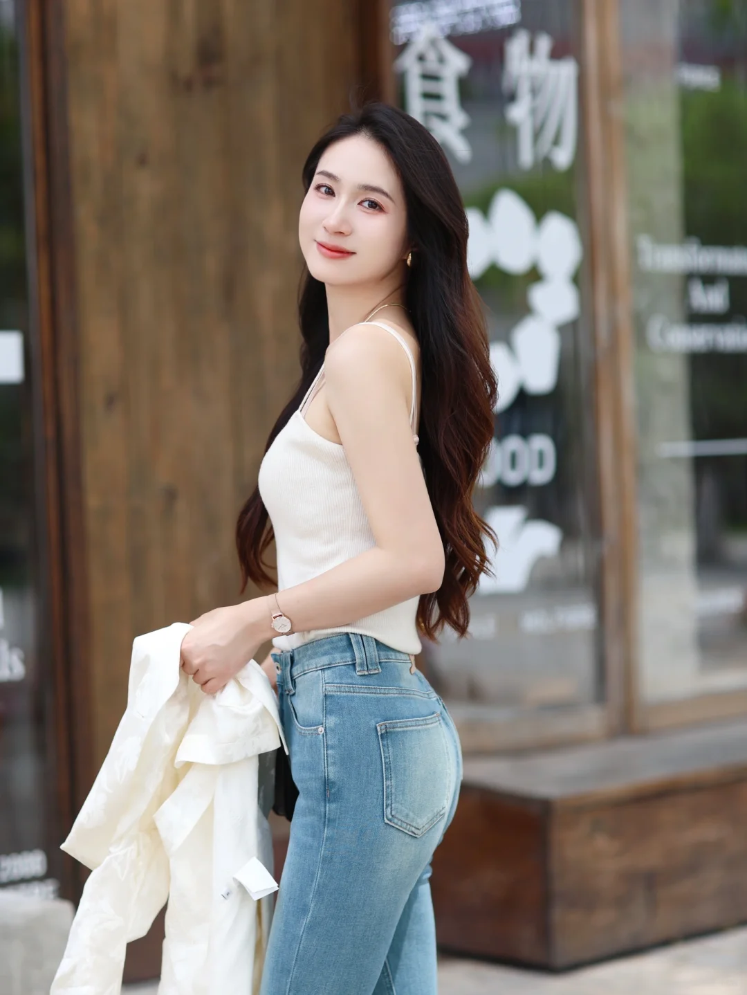 白西装➕牛仔裤👖休闲职场人