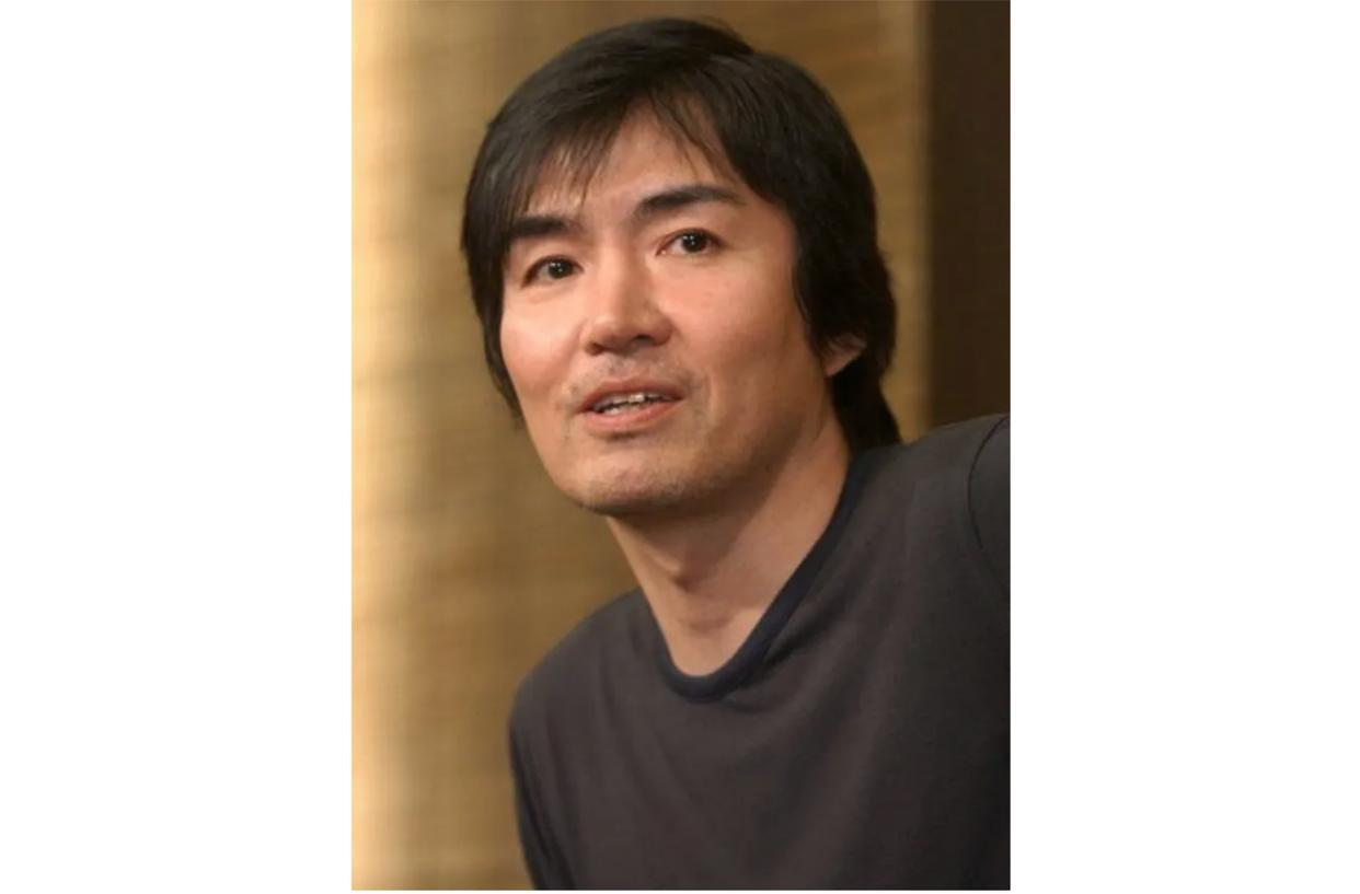 东野圭吾的一句话让人感同身受
“有时候，一个人只要好好活着，就足以拯救某个人”。
