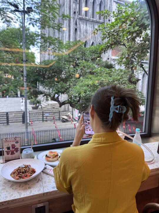 河内大教堂旁的brunch太太太绝了💗💗💗
