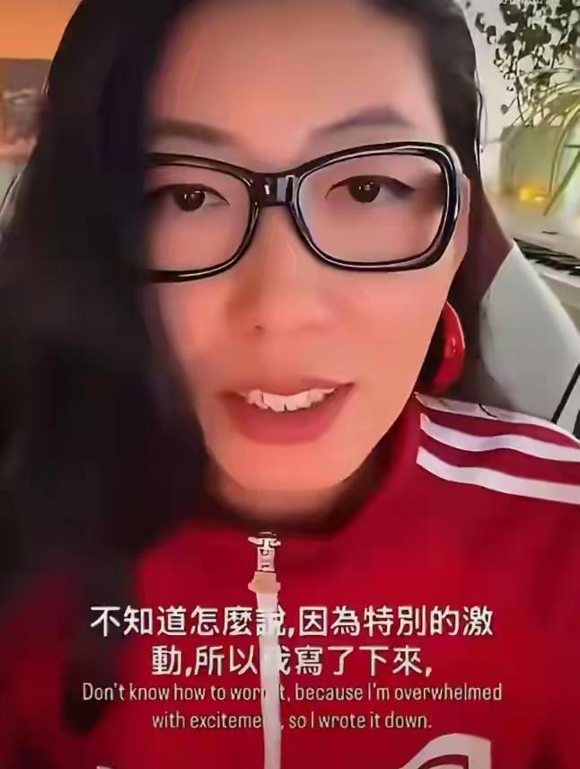 不要说是名人明星，哪怕一个普通人身患绝症，外人也会给予足够的同情和祝福。但曲婉婷