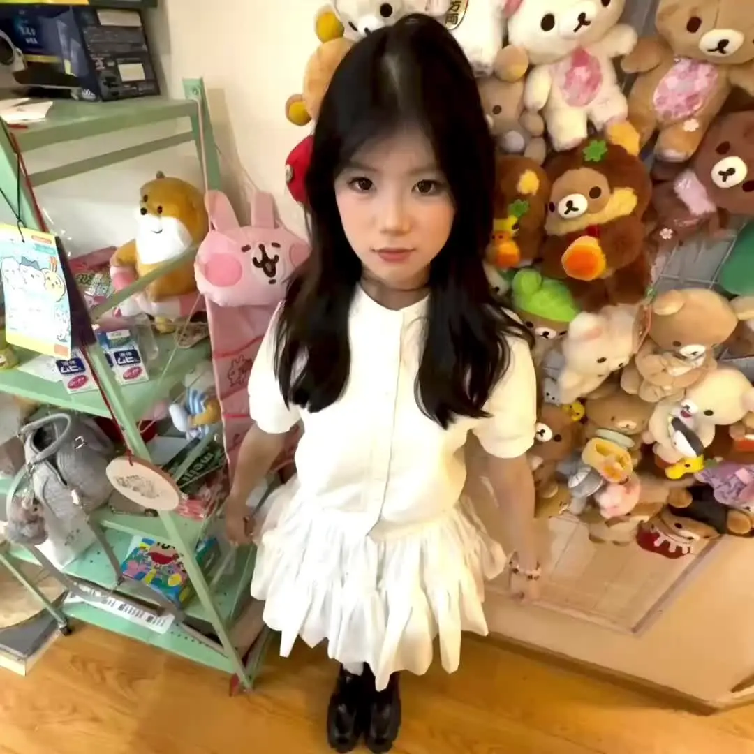 幸福就像猫追自己的尾巴 有时候刻意追寻反而容易错过 不如转个身 它可能就在你身边