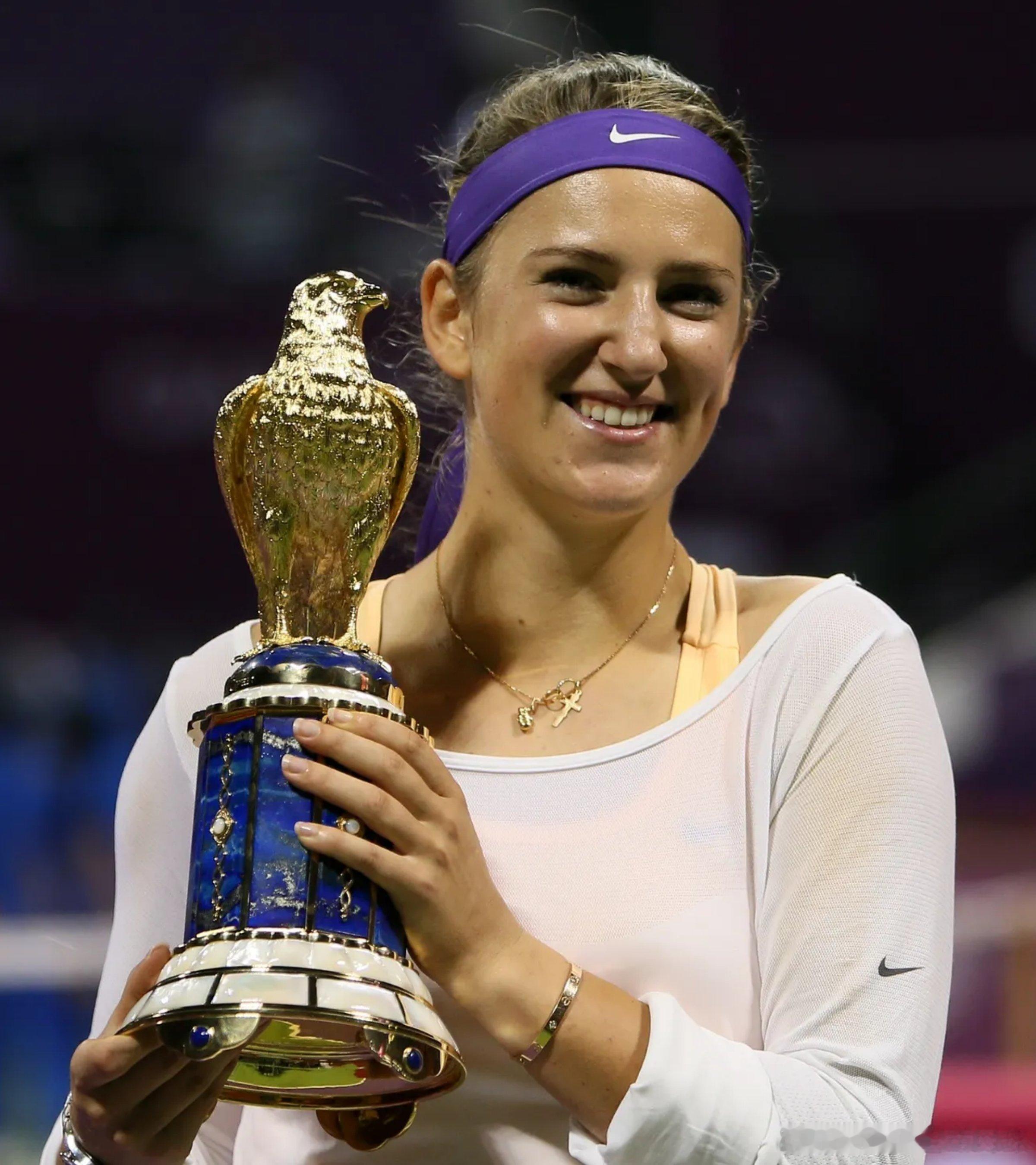 WTA能实现澳网+多哈🏆套餐的？维多利亚·阿扎伦卡（2013年）仍然是最后一个