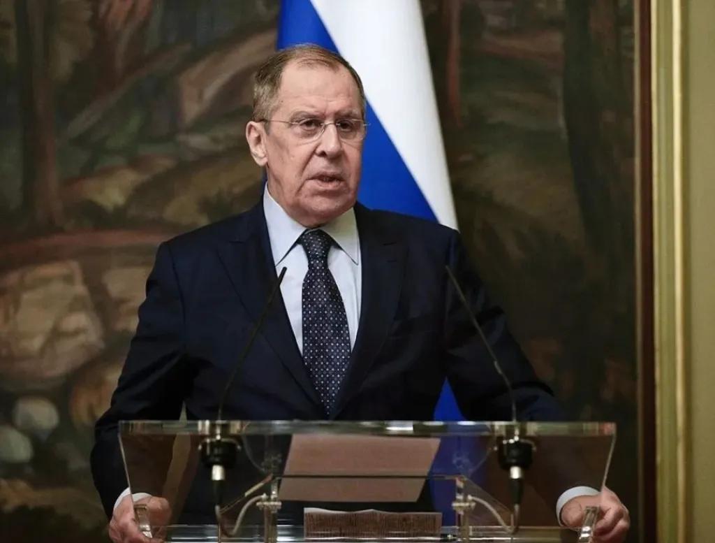 拉夫罗夫这嘴是真毒，一句话把美帝的老底都给揭开了。

       老美对咱们哪