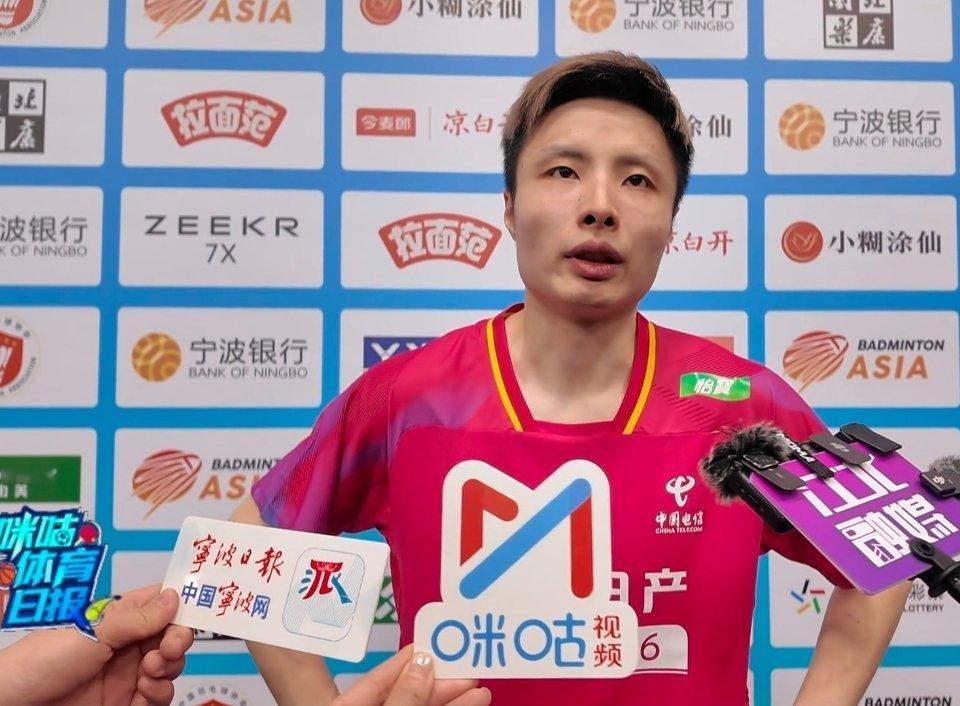中国羽毛球队石宇奇今日冲击亚锦赛四强今日14:20，石宇奇将在2026年羽毛球亚