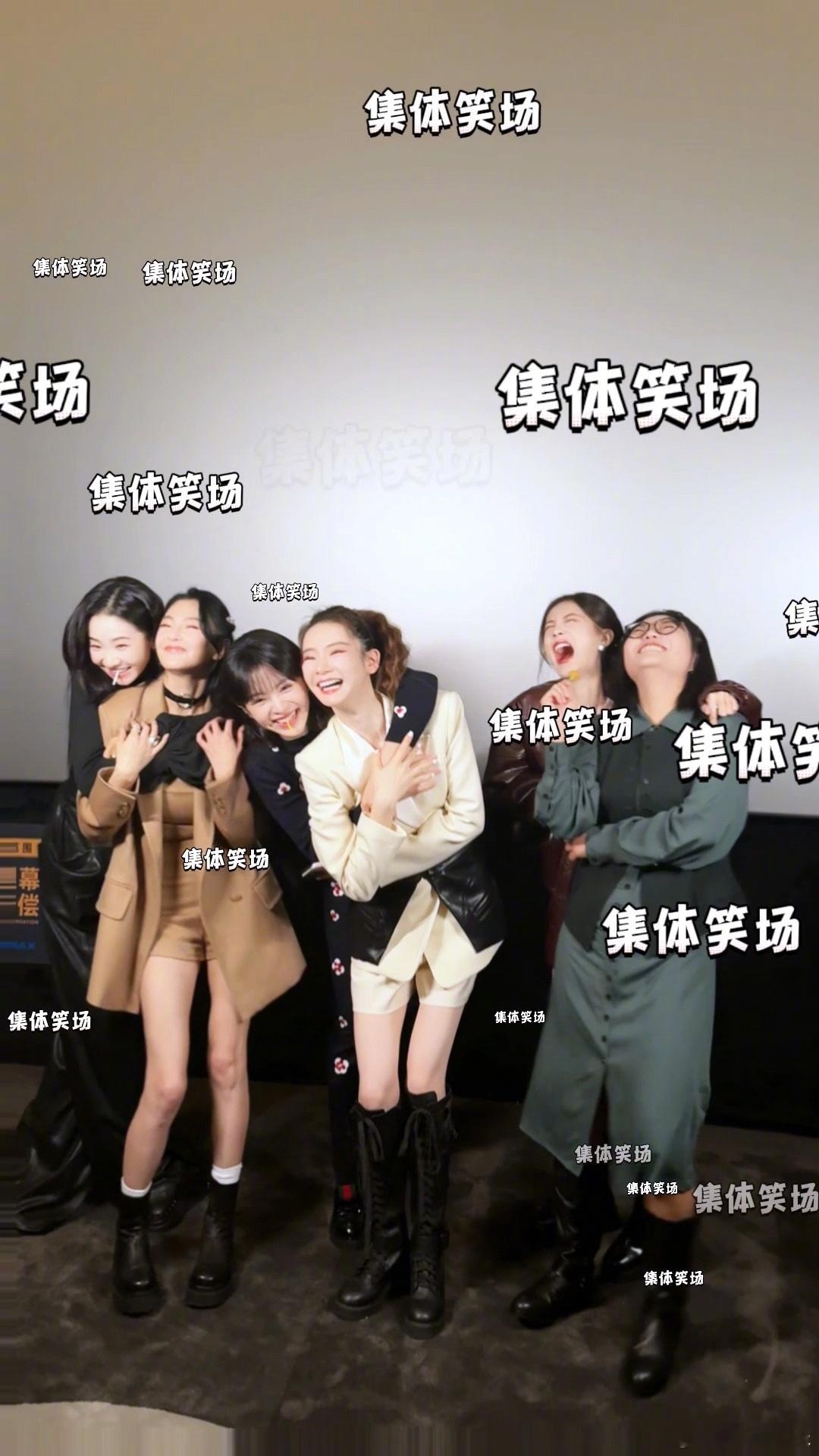 张艺凡田曦薇为戚薇争风吃醋  女推团们为了戚薇争风吃醋，这场面真是太逗了，不过也