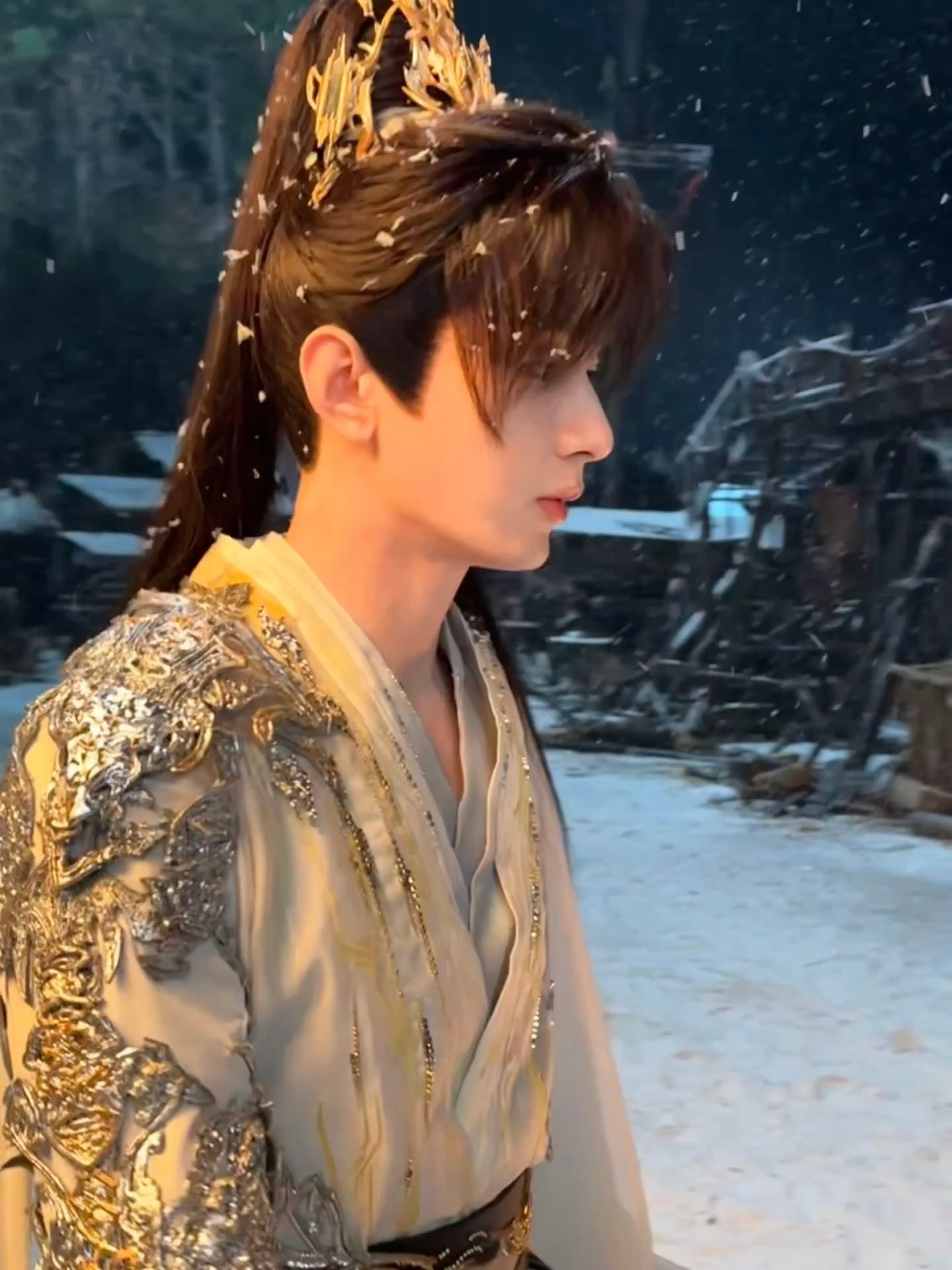 omg这是真的火剑🔥🗡️成毅打戏还是太权威了！成毅手持火剑打戏现场live 