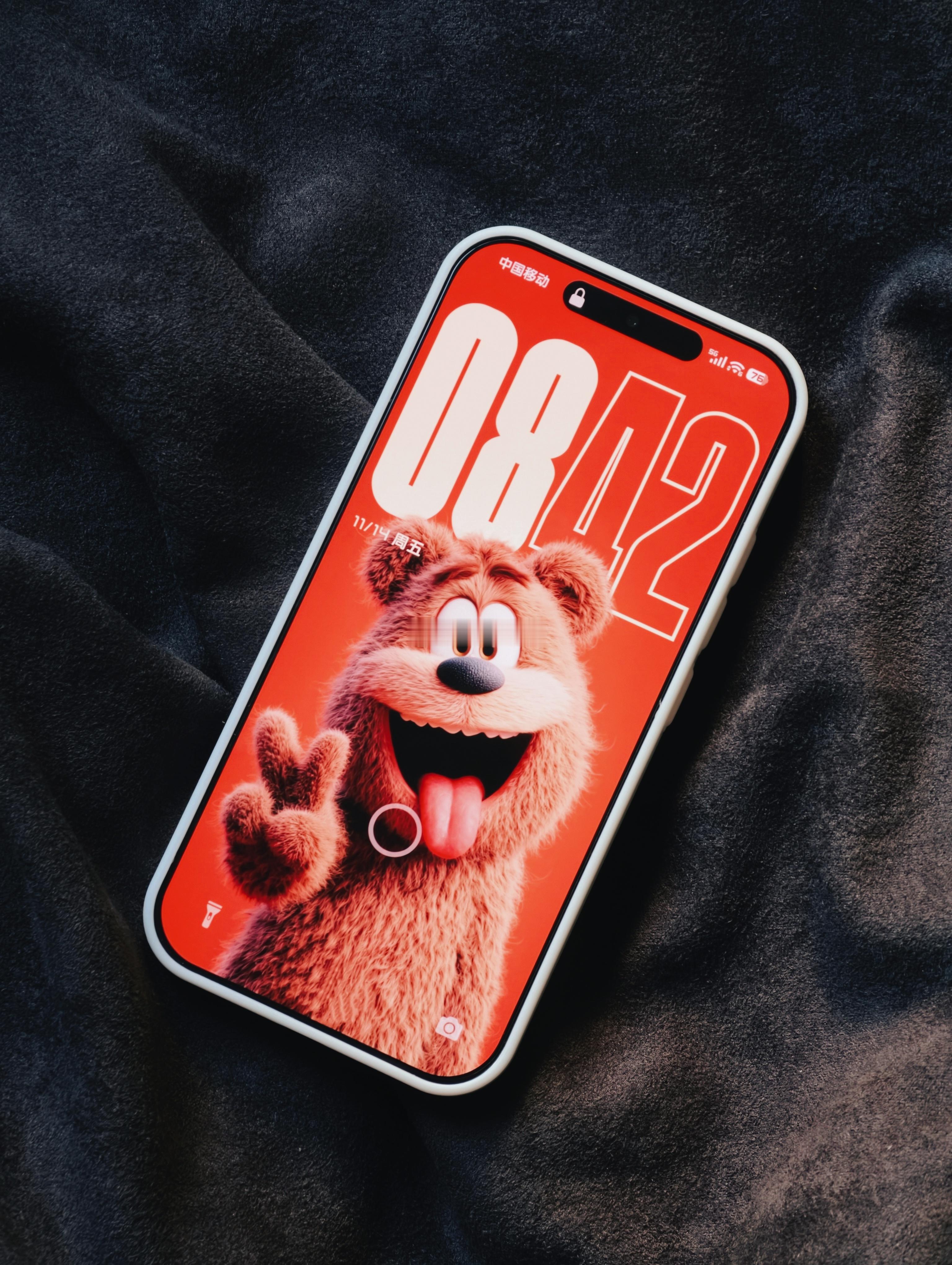 有没有人和我一样，就喜欢大图标大时钟＋无字模式