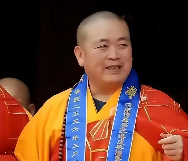少林寺住持释永信因涉嫌刑事犯罪被带走调查。包括挪用项目资金和寺院资产，严重违反佛