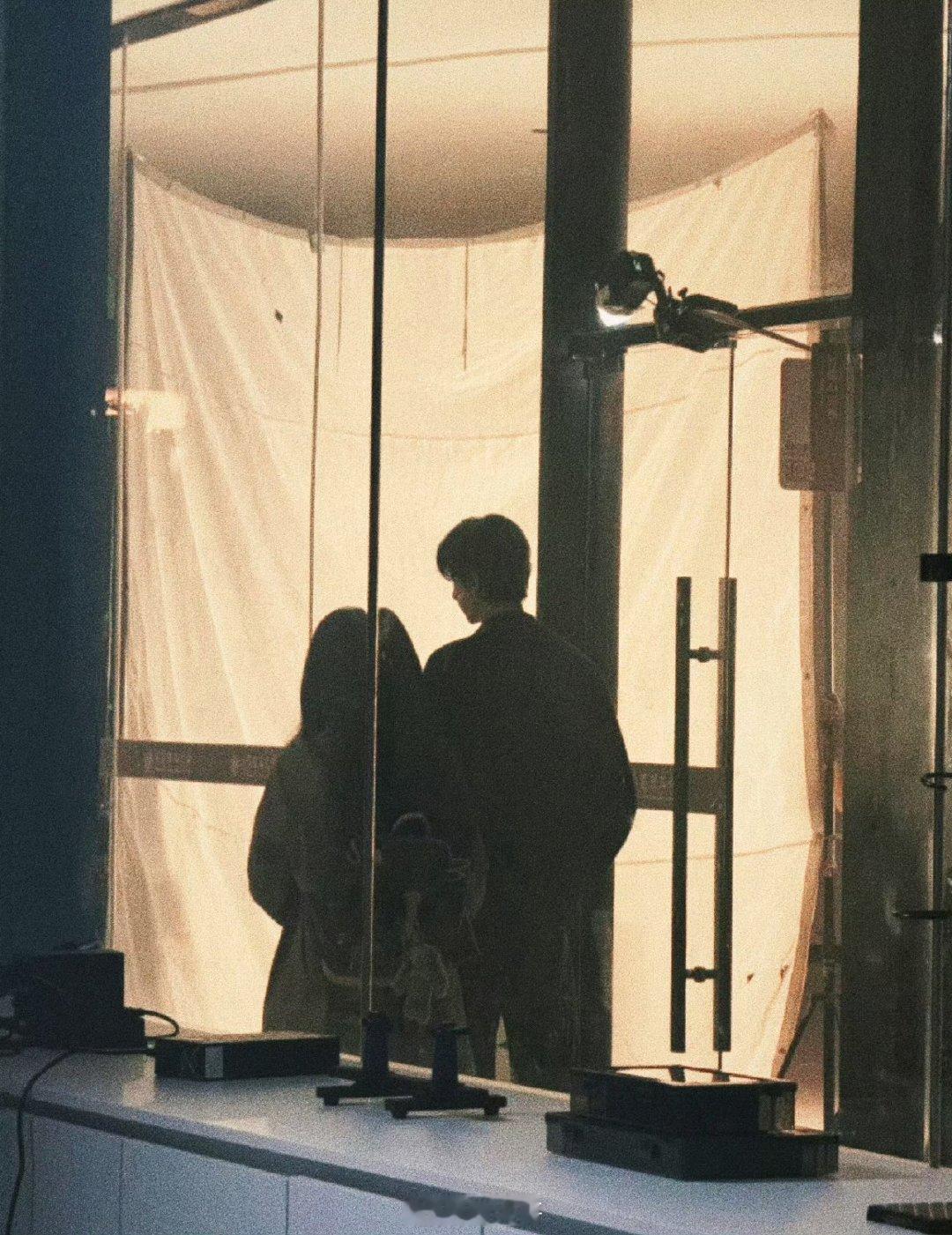 林一卢昱晓身高差cp感 谁能想到林一扭头都看不到卢昱晓，就是说林一、卢昱晓身高差