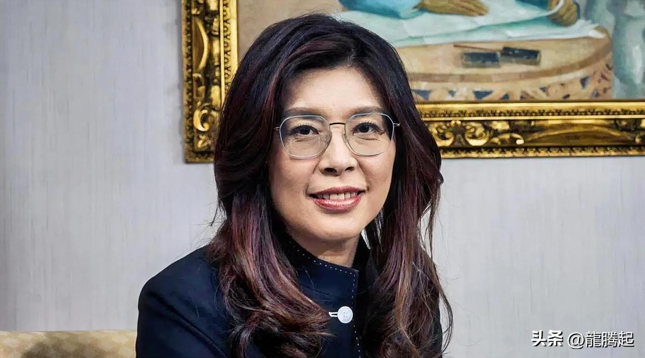 一边喊两岸和平，一边和反华右翼议员大谈所谓“台日情谊”，实在让人看不懂
 
最近