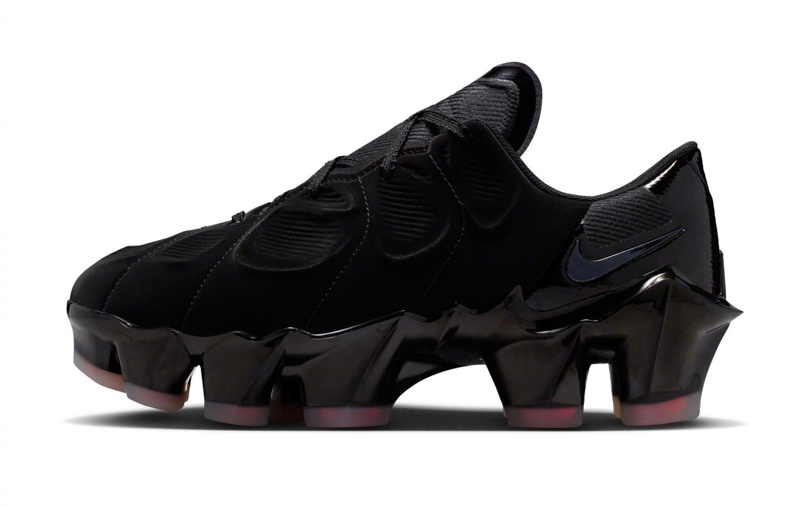 Nike First Sight MirageLISA率先上脚以足球鞋为灵感的全