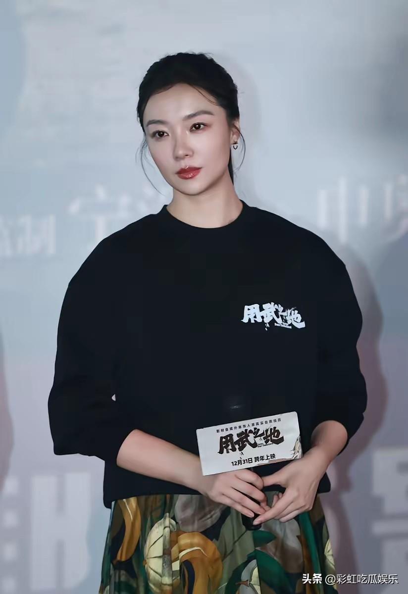 齐溪才是真正的人间清醒，她和宋宁峰结婚七年不生孩子，不是生不出而是不敢生，对方给