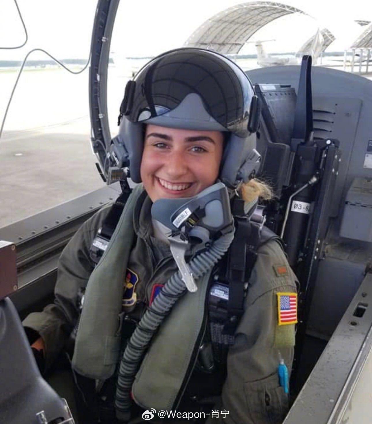 烽火问鼎计划美以伊冲突 美国空军KC-135空中加油机飞行员阿丽亚娜·A·布歇中