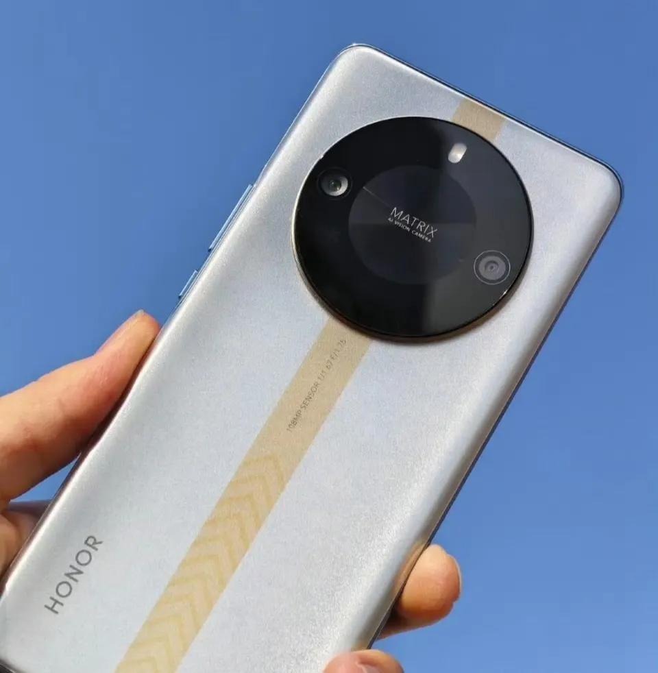 如果你预算在2000元以内，要续航好，玩游戏🎮还不错的机子。我觉得荣耀X50 