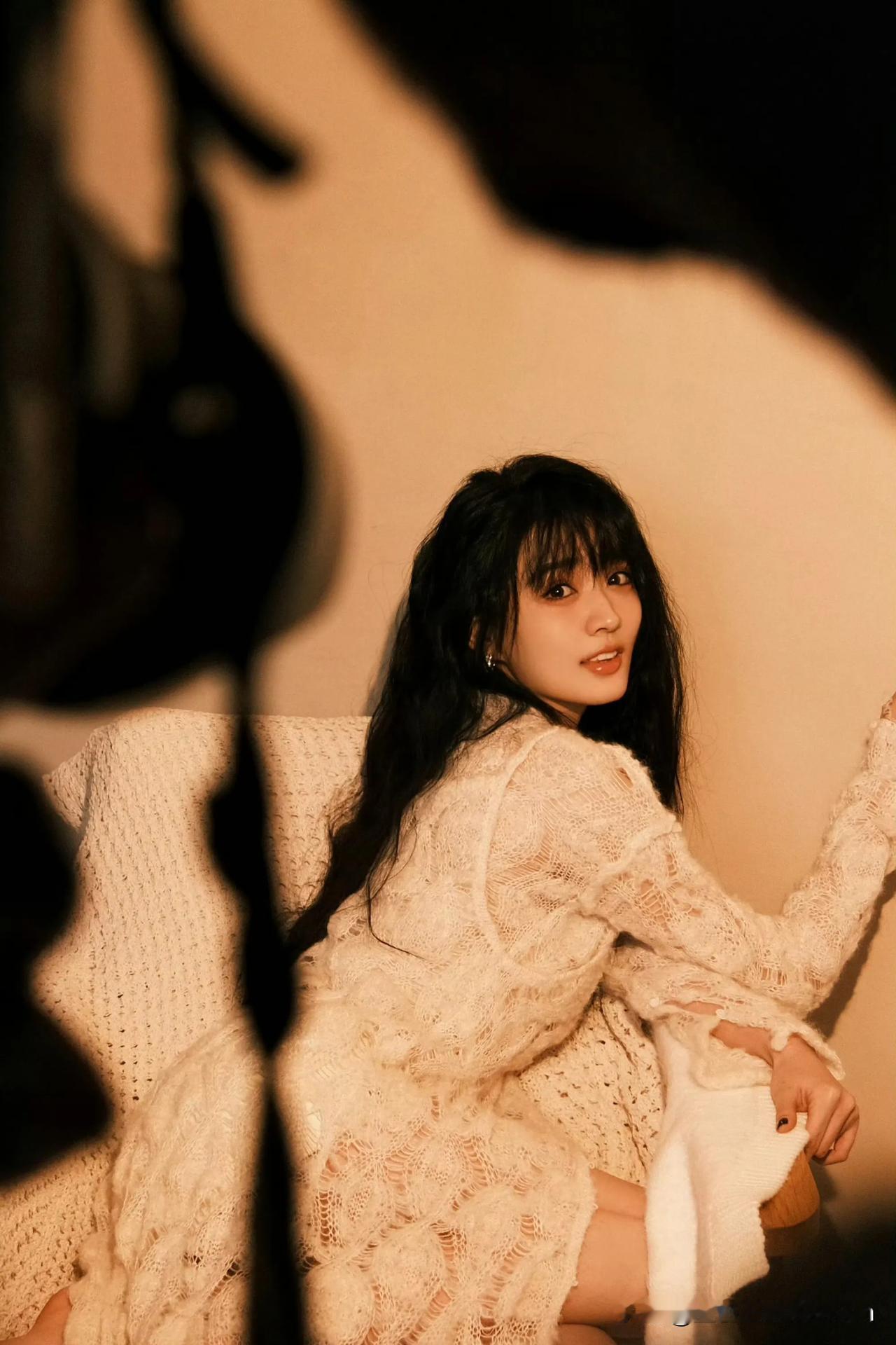 徐璐复古蕾丝连衣裙，温柔时光里的一抹柔情