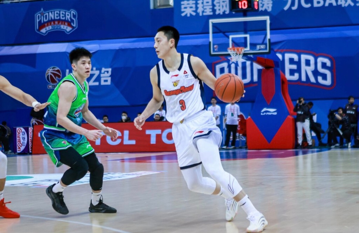 胡明轩北京男篮vs广东男篮 【2025-2026赛季CBA联赛常规赛第9轮】🔔